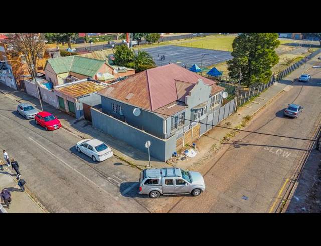 10 BEDROOM HOUSE FOR SALE IN BRIXTON